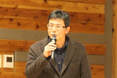 講演者の上村佳孝氏（慶應義塾大学准教授）