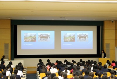 海外へ飛び出そう！　—中学2年生　留学ガイダンス—1