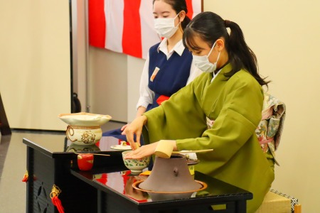 茶道部によるお点前