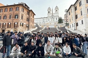 高校課外教室「南イタリアの世界遺産を巡る旅」を実施しました