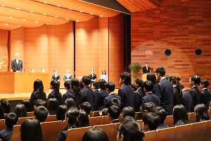 仲間とともに新しい世界へ— 中学校 入学式・高等学校 入学宣誓の会 —