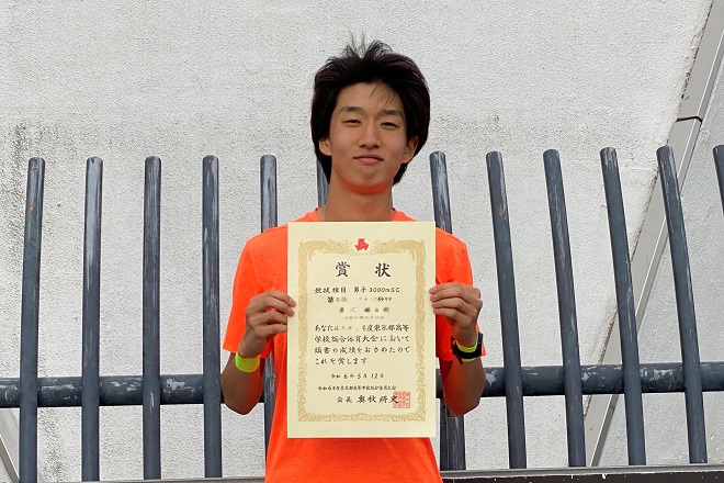 高校陸上競技部　多数の生徒が大会で入賞！