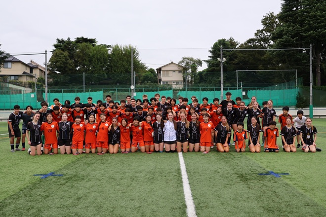 オーストラリアのIvanhoe Grammar Schoolの生徒たちとサッカー親善試合・国際交流を行いました