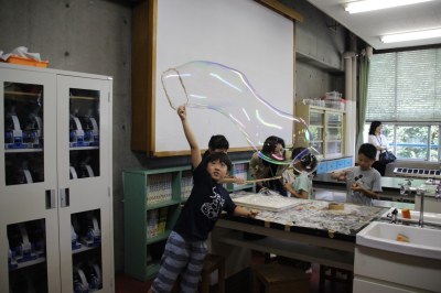 大きい！白樺組のシャボン玉遊び