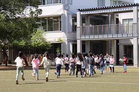 最後は靴に履き替えて広場へ