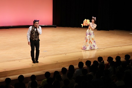 コミカルな表現で音楽を楽しませてくれました