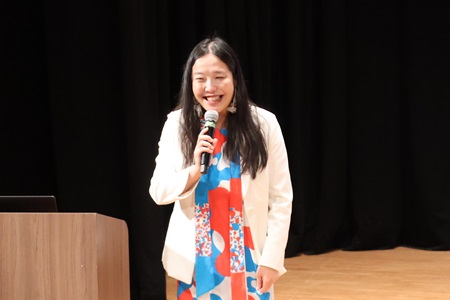 セレモニーにご登壇いただいた中島さち子氏