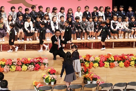 いよいよ入学式の舞台へ