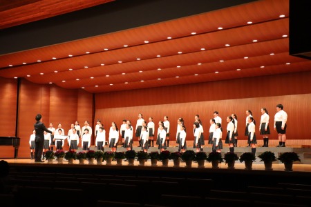 Nコン入賞常連の初等学校合唱部は堂々とした歌声