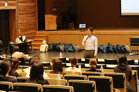 毎年継続開催している幼稚園保護者対象の救命研修。今年も約60名もの方が参加されました