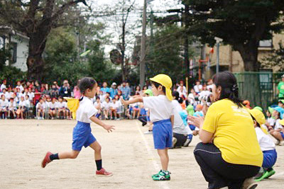 大きなグラウンドを走りました！—第24回秋の運動会—