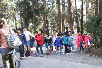 幼稚園から道場まで歩きました