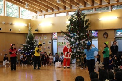 サンタさんと小人さんが登場