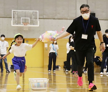 年長組「虹を渡そう」