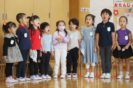 年長組のうた「おはようクレヨン」