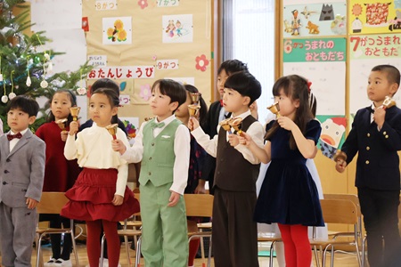 年長組の合奏「ふるさと」