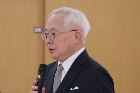 戸部学園長からお祝いの言葉