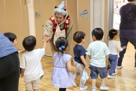 最後は演者さん一人ひとりとハイタッチしてお別れしました